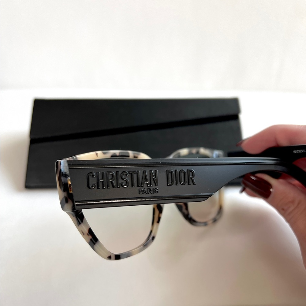 Christian Dior Diorid ID1 Sunglasses EUC - Picture 8 of 14